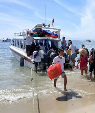 Perjalanan menuju Nusa Penida