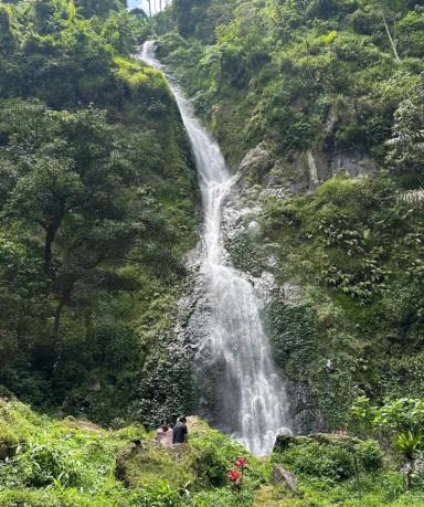 Curug Cibareubeuy