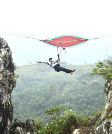 Hammocking Tebing Hawu