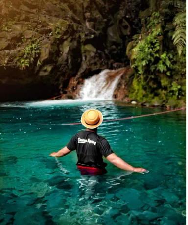 Mulai Trekking Menuju Curug Cibulao