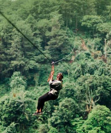 Mulai Bermain Zipline