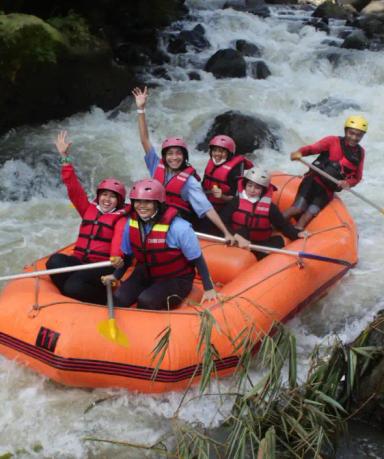 Rafting Cisadane