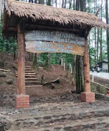Perkiraan tiba di Basecamp Puncak Khayangan dan Curug Sejoli