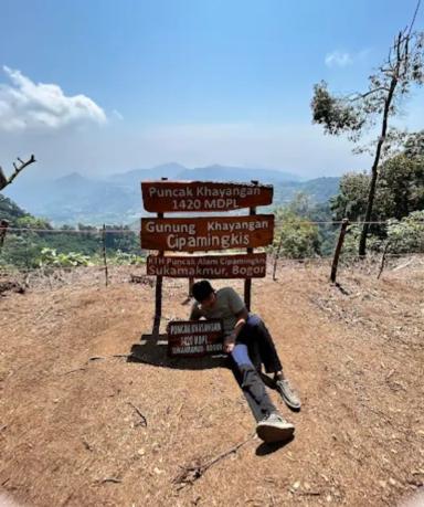 Puncak Khayangan dan Curug Sejoli 