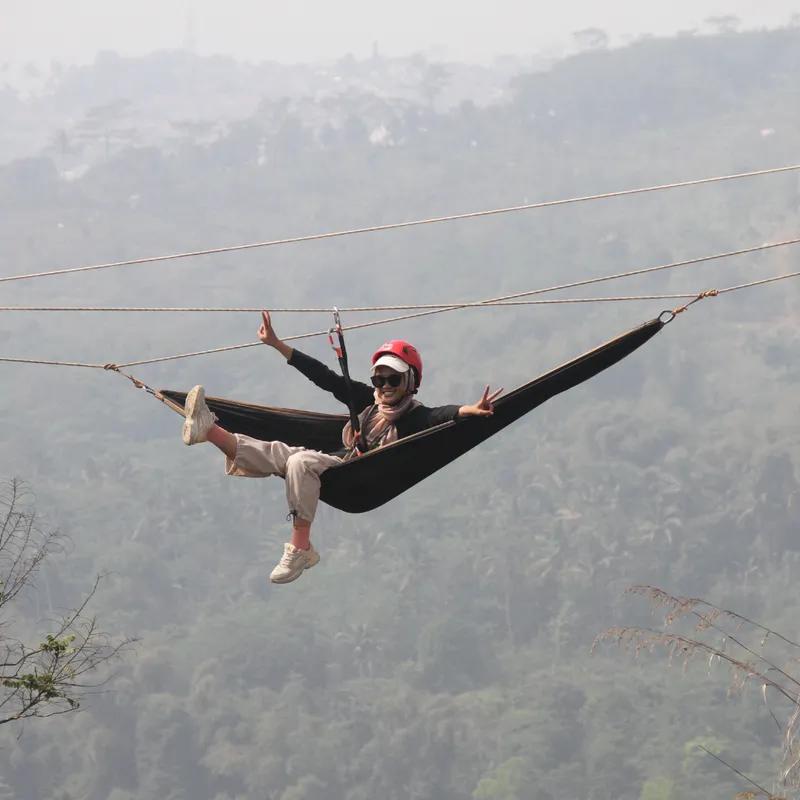 hammocking-tebing-hawu