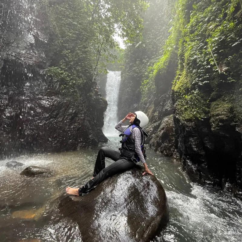 body-rafting-curug-naga