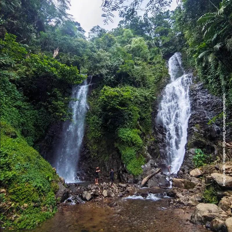 trekking-puncak-khayangan-dan-curug-sejoli
